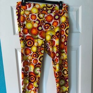 LuLaRoe tall and curvy leggings
